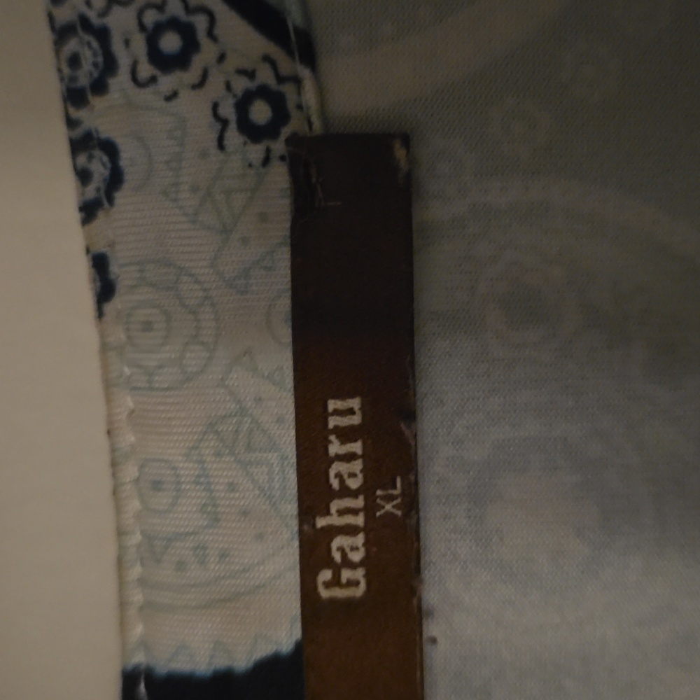 Ladies Top - Picture 2 of 3